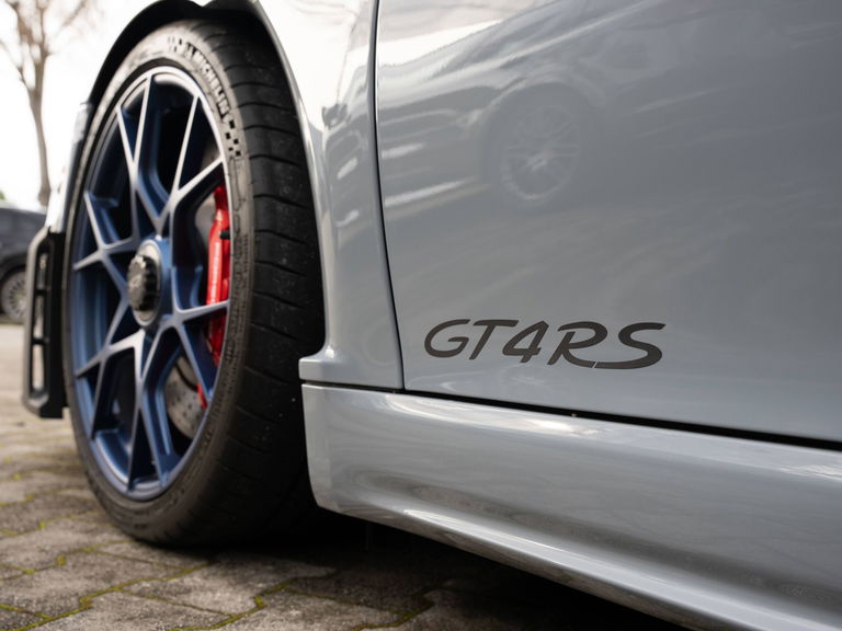 Porsche 718 Cayman GT4 RS