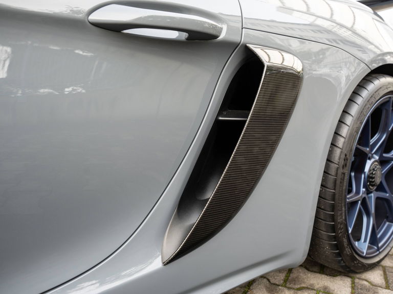 Porsche 718 Cayman GT4 RS