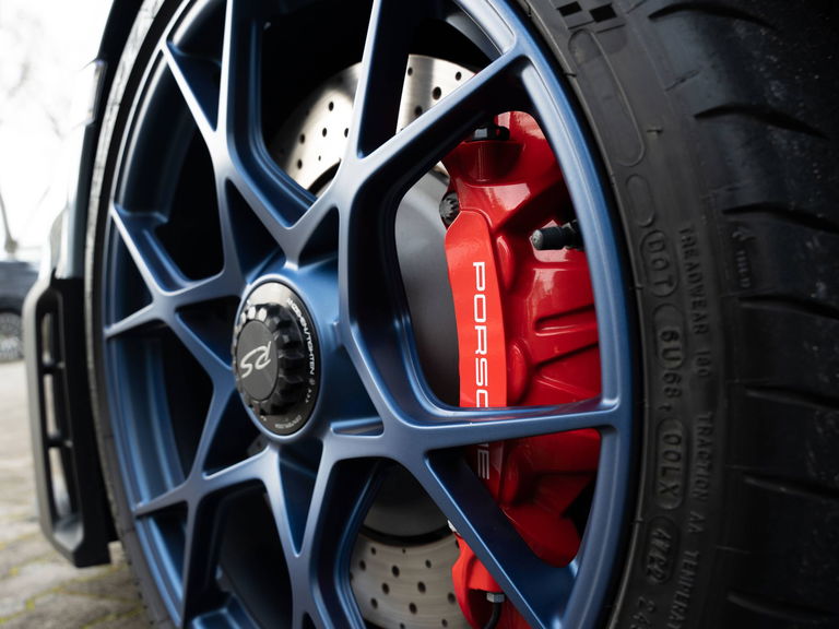 Porsche 718 Cayman GT4 RS