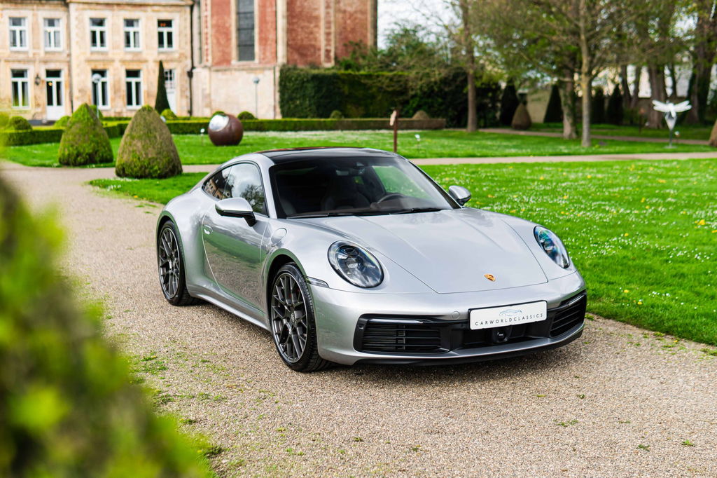 Porsche 992 Carrera 4S