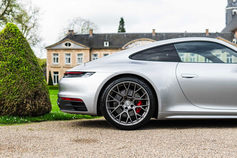 Porsche 992 Carrera 4S