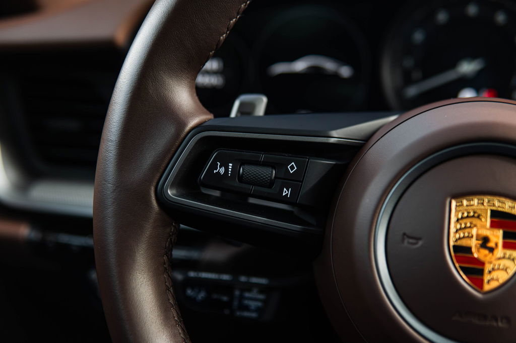 Porsche 992 Carrera 4S