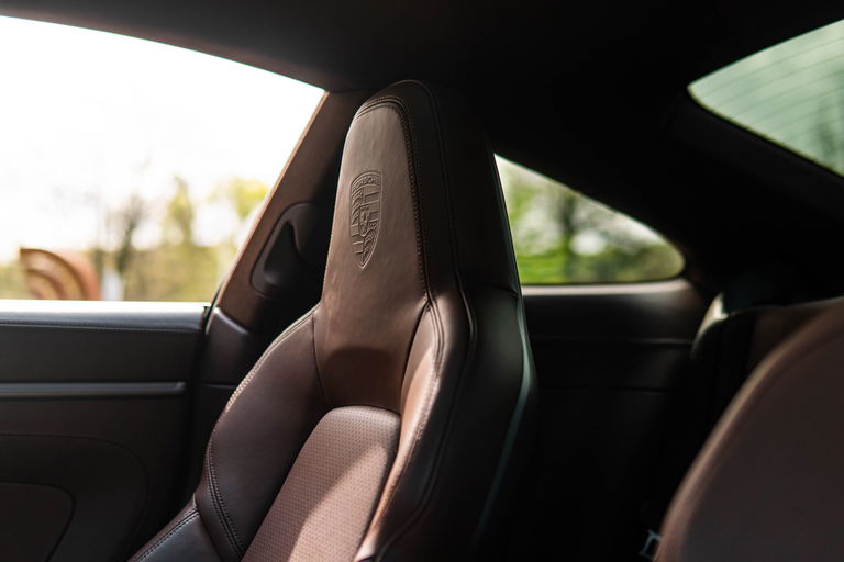 Porsche 992 Carrera 4S