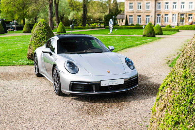 Porsche 992 Carrera 4S