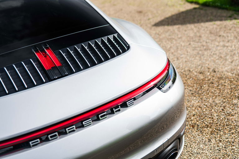Porsche 992 Carrera 4S
