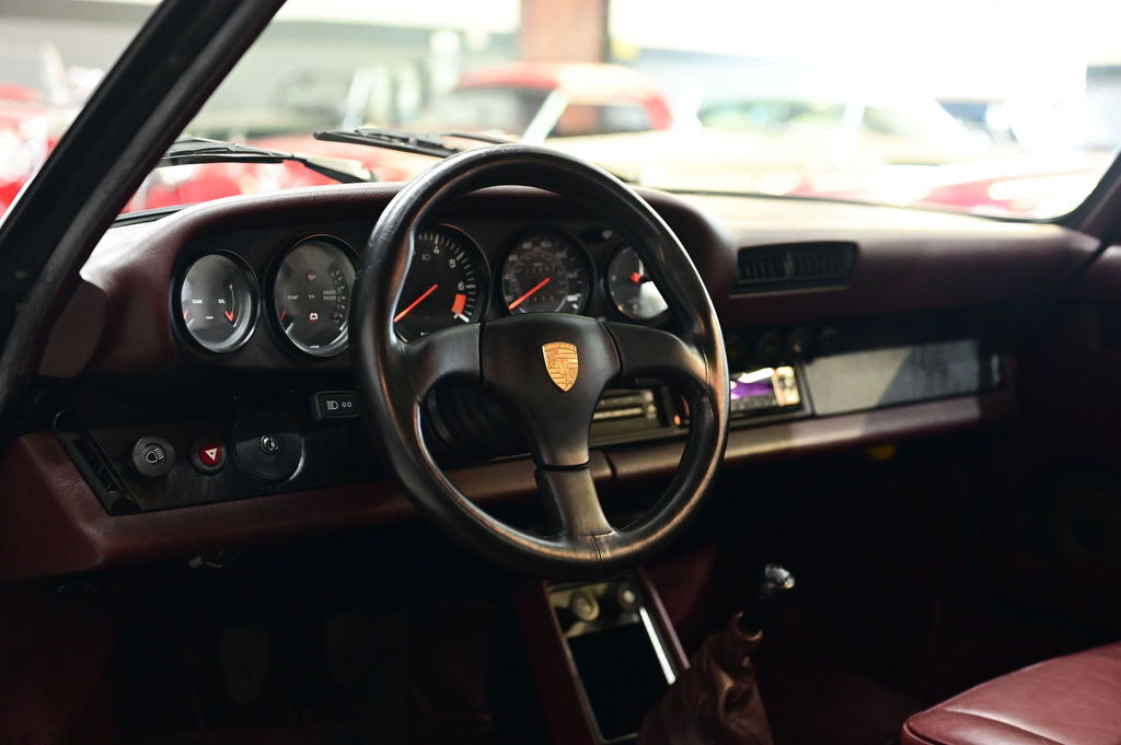 Porsche 911 Carrera 3.2 (US)