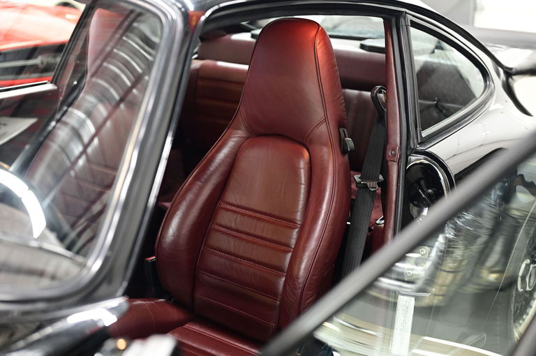 Porsche 911 Carrera 3.2 (US)