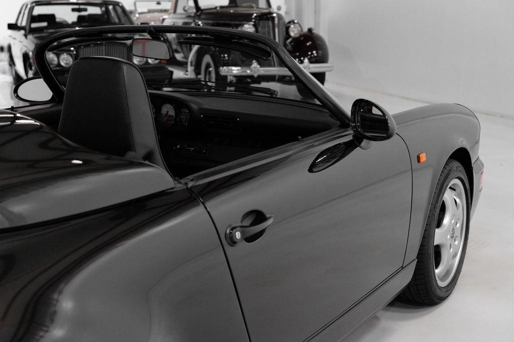 Porsche 964 Carrera 2 Speedster