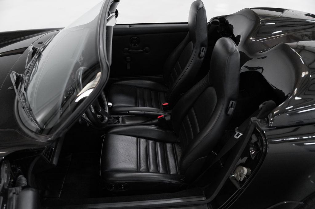 Porsche 964 Carrera 2 Speedster