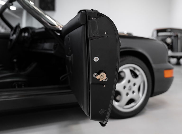 Porsche 964 Carrera 2 Speedster