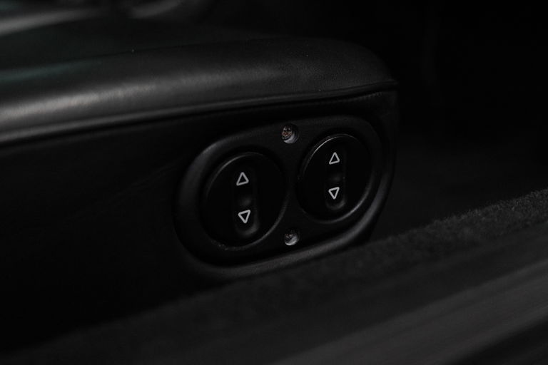 Porsche 964 Carrera 2 Speedster