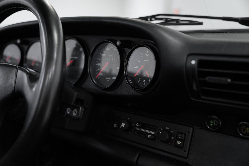 Porsche 964 Carrera 2 Speedster