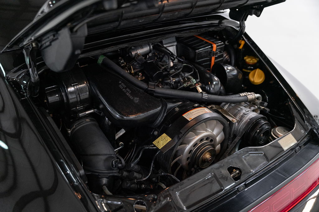 Porsche 964 Carrera 2 Speedster