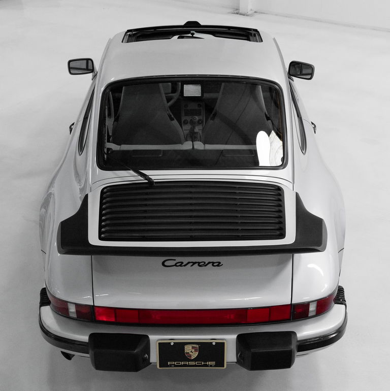 Porsche 911 Carrera 3.2 “25 Jahre 911”