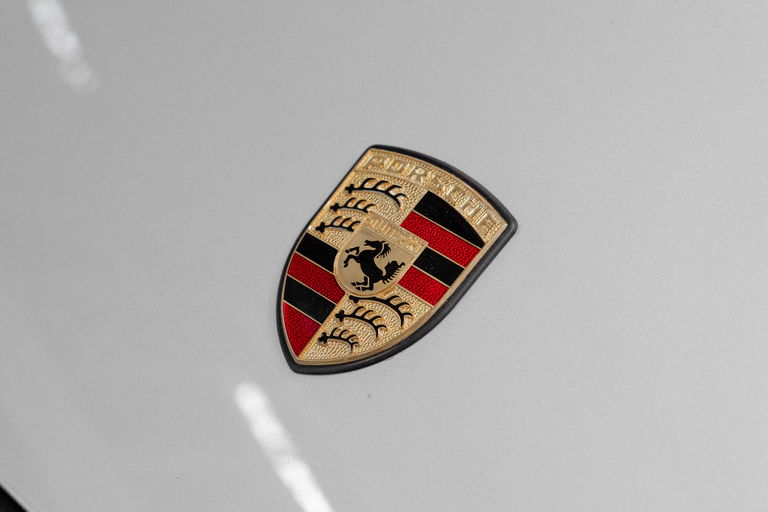 Porsche 911 Carrera 3.2 “25 Jahre 911”