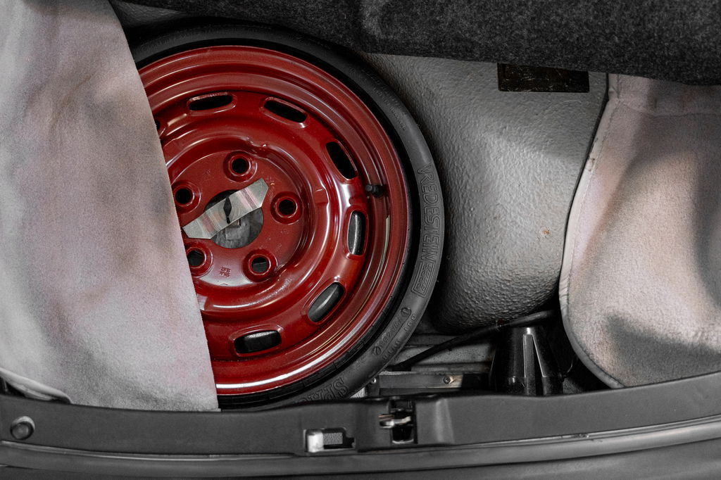 Porsche 911 Carrera 3.2 “25 Jahre 911”