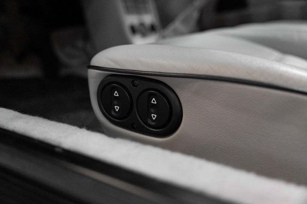 Porsche 911 Carrera 3.2 “25 Jahre 911”