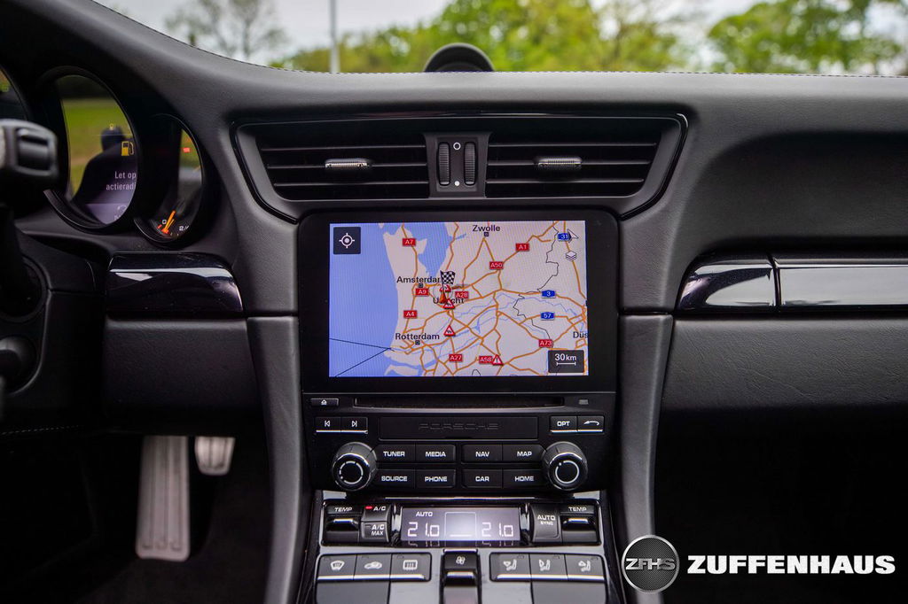 Porsche 991 GT3 Touring