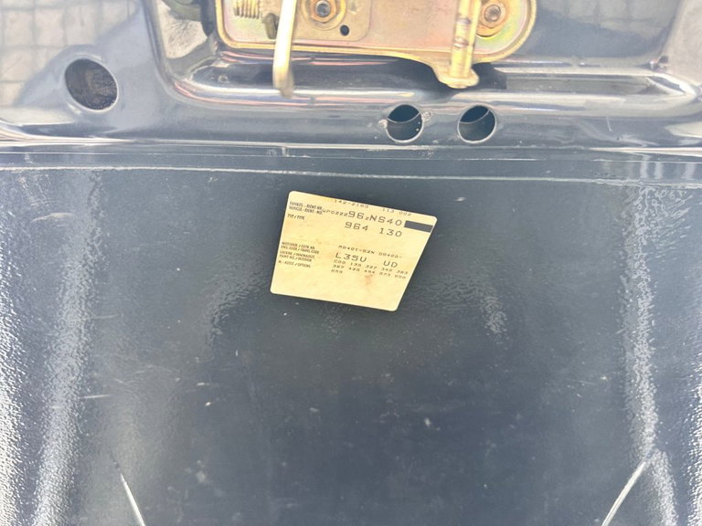 Porsche 964 Carrera 4