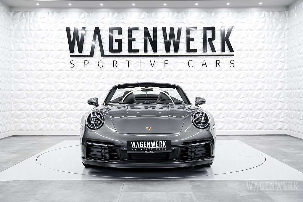 Porsche 992 Carrera S 2021 - elferspot.com - Marketplace for