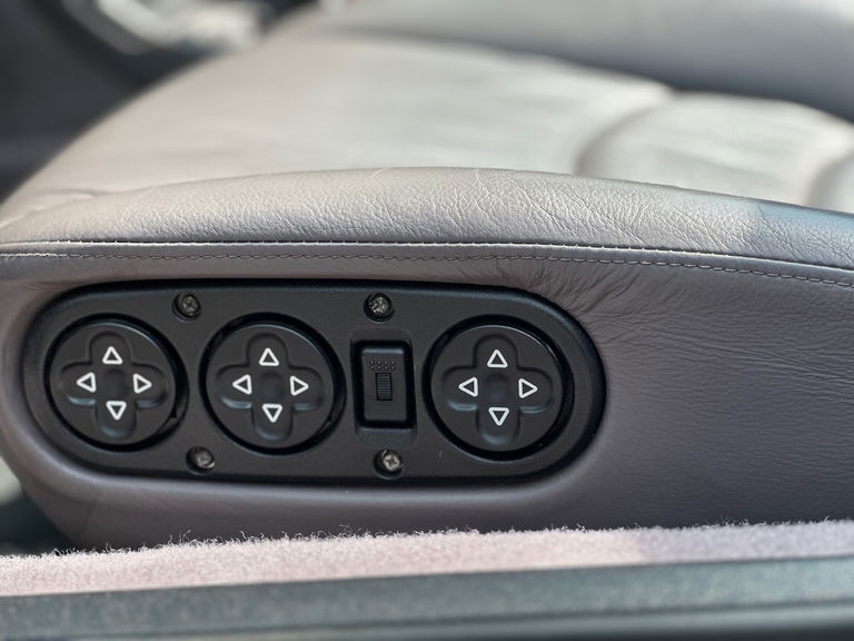 Porsche 993 Carrera 4