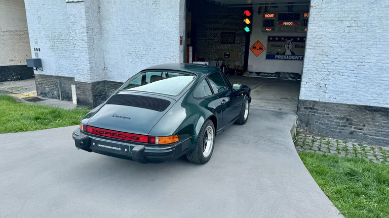 Porsche 911 Carrera 3.2
