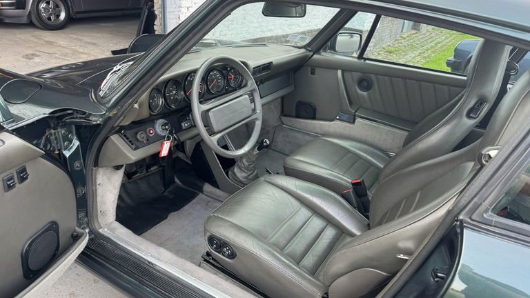 Porsche 911 Carrera 3.2