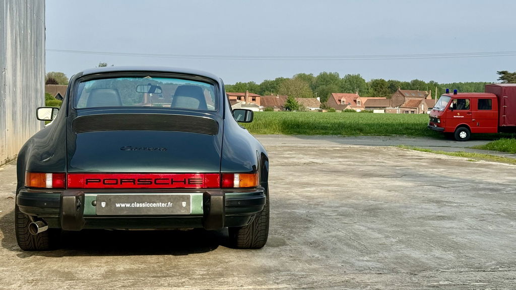 Porsche 911 Carrera 3.2