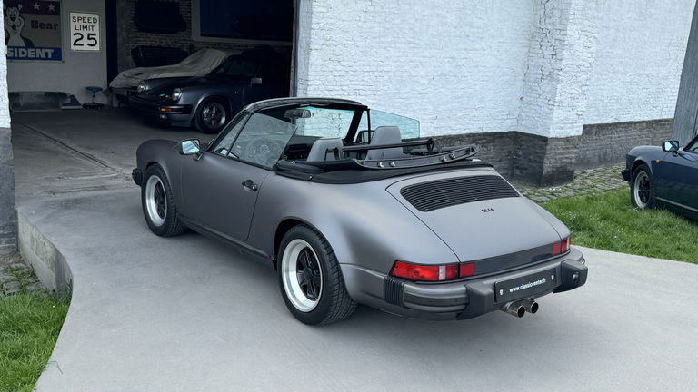 Porsche 911 Carrera 3.2 (US)