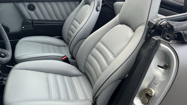 Porsche 911 Carrera 3.2 (US)