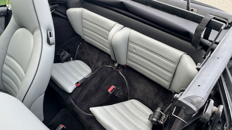 Porsche 911 Carrera 3.2 (US)