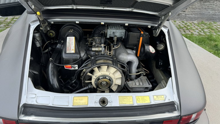 Porsche 911 Carrera 3.2 (US)