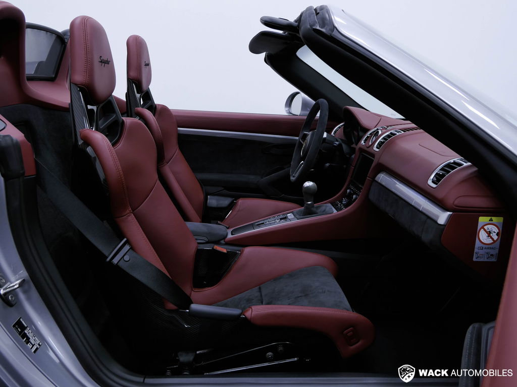 Porsche 981 Boxster Spyder