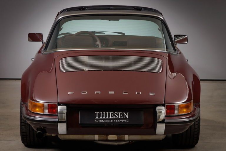 Porsche 911 Backdate