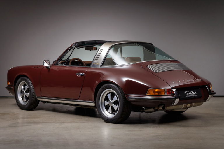 Porsche 911 Backdate