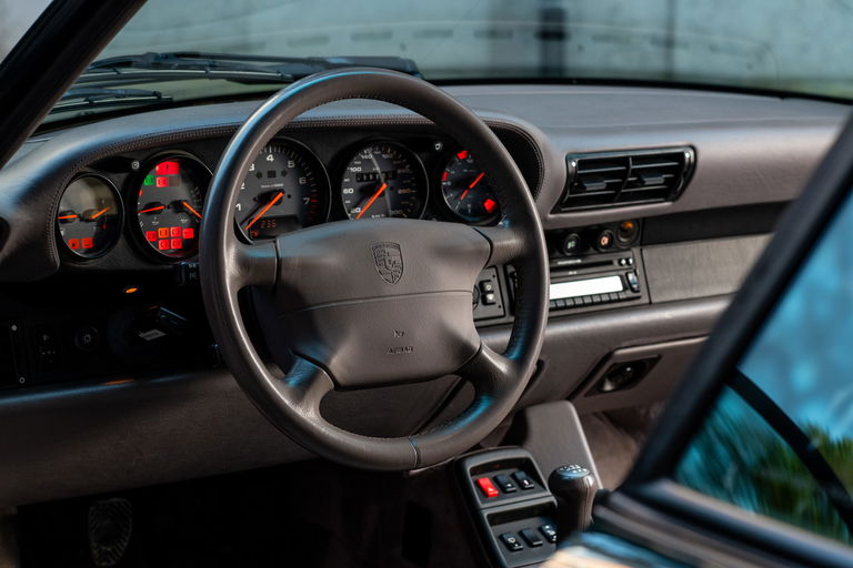 Porsche 993 Carrera 4S