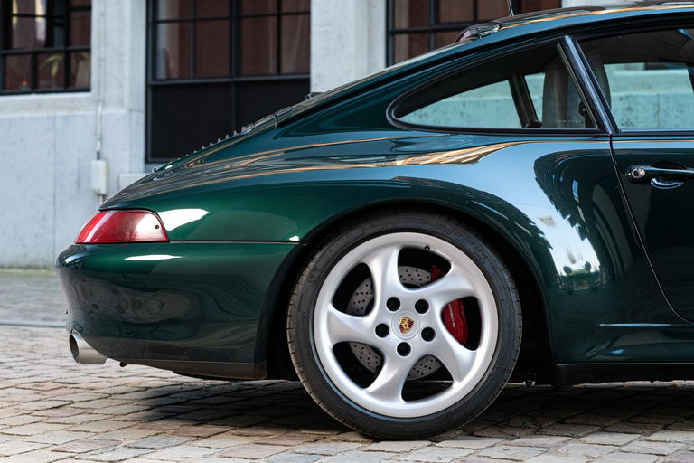 Porsche 993 Carrera 4S