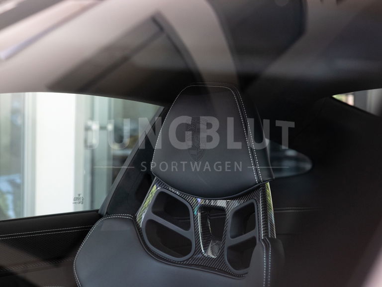 Porsche 992 GT3 Touring