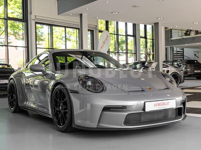Porsche 992 GT3 Touring