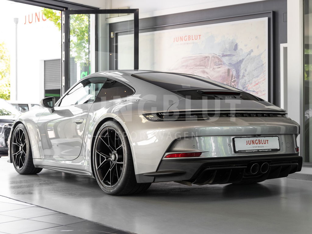 Porsche 992 GT3 Touring