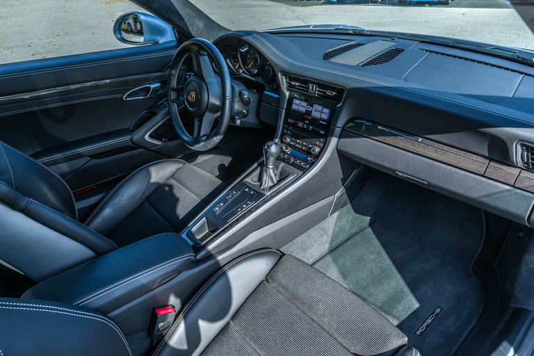 Porsche 991.2 GT3 Touring