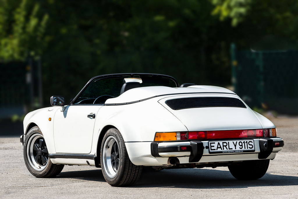 Porsche 911 Carrera 3.2 Speedster