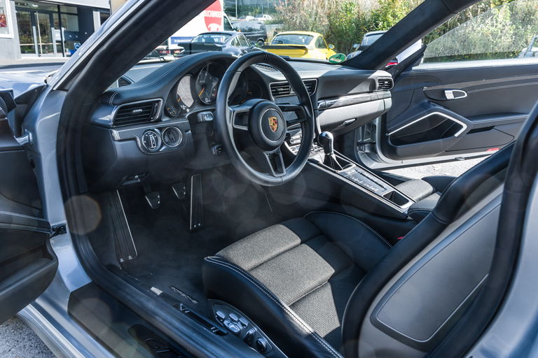 Porsche 991.2 GT3 Touring