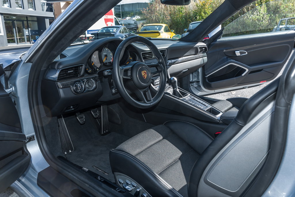 Porsche 991.2 GT3 Touring