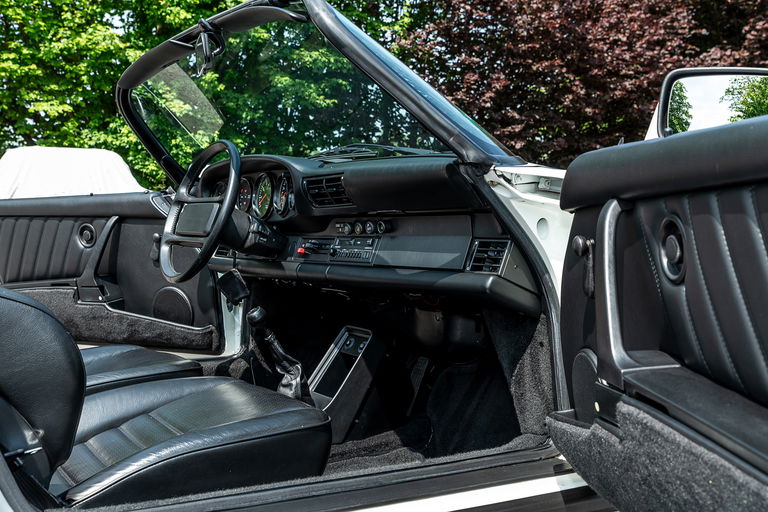 Porsche 911 Carrera 3.2 Speedster