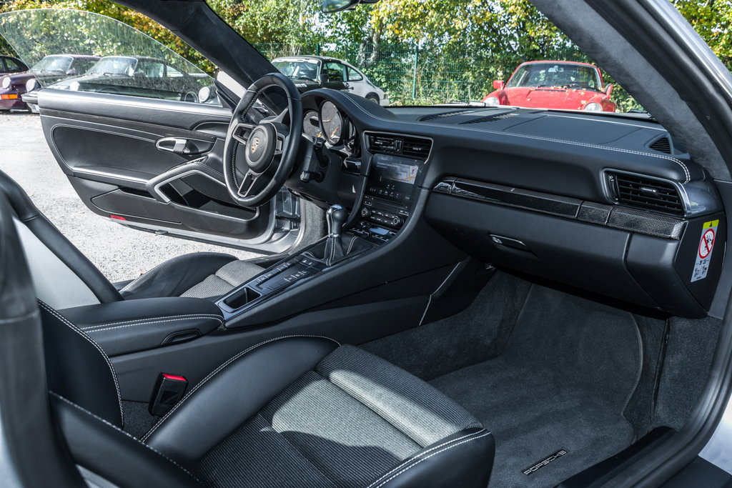 Porsche 991.2 GT3 Touring