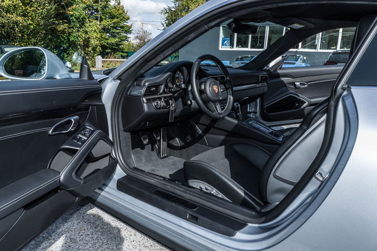 Porsche 991.2 GT3 Touring