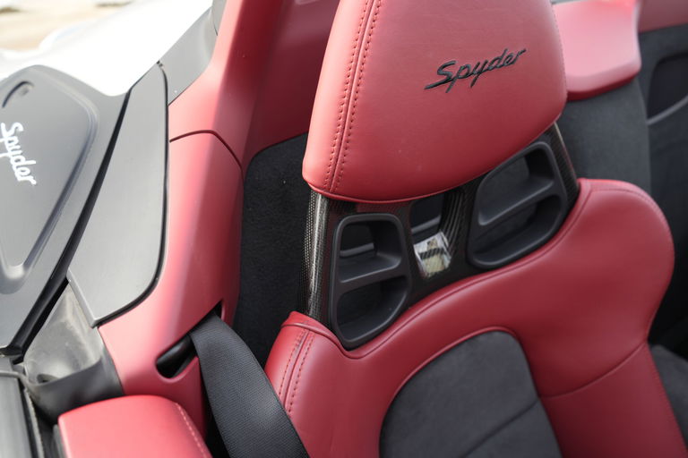 Porsche 981 Boxster Spyder