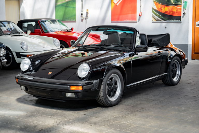 Porsche 911 Carrera 3.2 