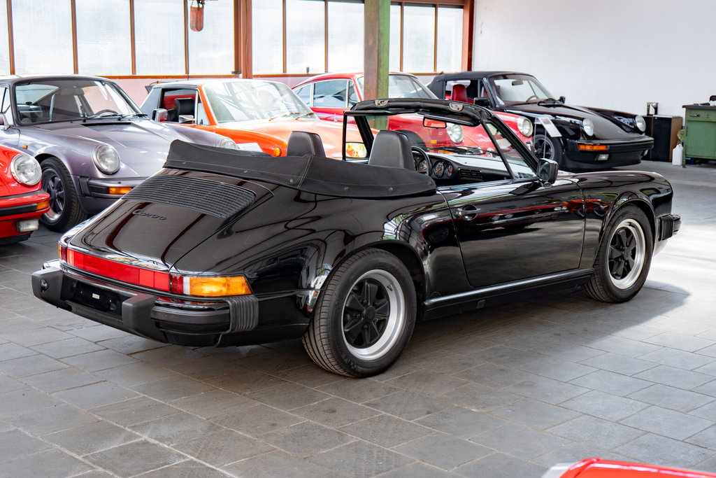 Porsche 911 Carrera 3.2 (KAT)
